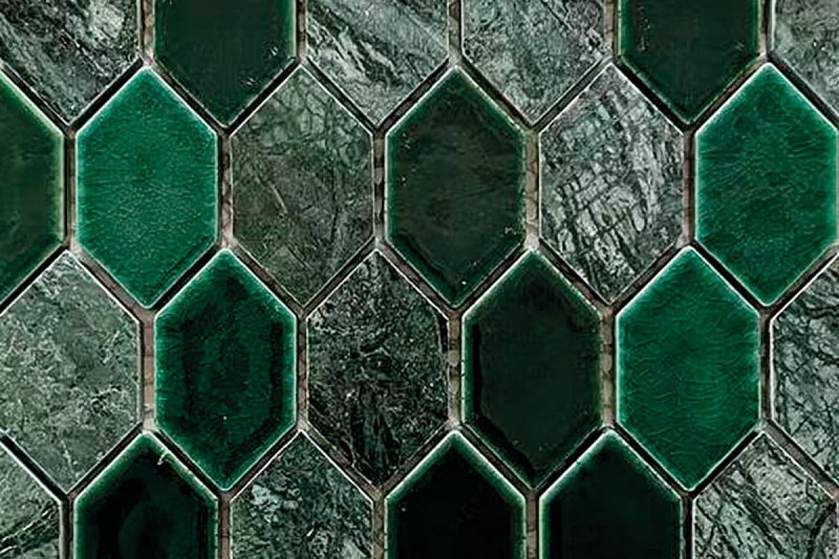 INS 01 Vert — Insolence 1
